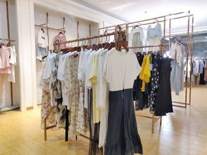 女裝開店全攻略 從批發(fā)市場拿貨到成功運(yùn)營的實用技巧